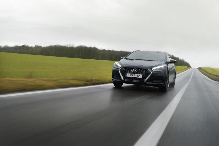 Hyundai i40 Wagon 2018 года  (WW) (фото 4 из 16)
